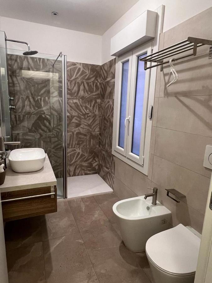 Fiori 3 Apartment Милано Екстериор снимка