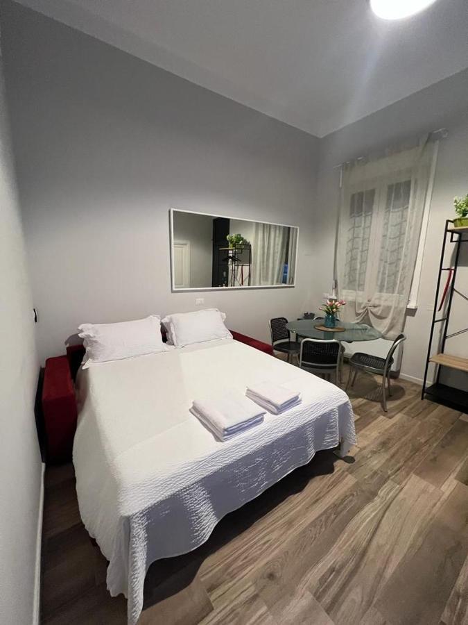 Fiori 3 Apartment Милано Екстериор снимка