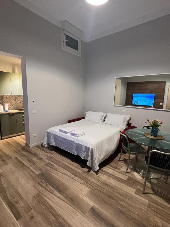 Fiori 3 Apartment Милано Екстериор снимка
